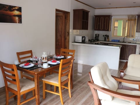 in Grand Anse mit Kleiner Terrasse