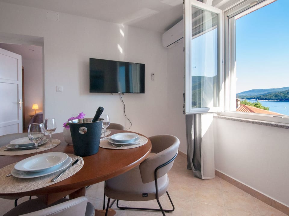 Wohnung Ela A4 direkt am Strand - Rabac