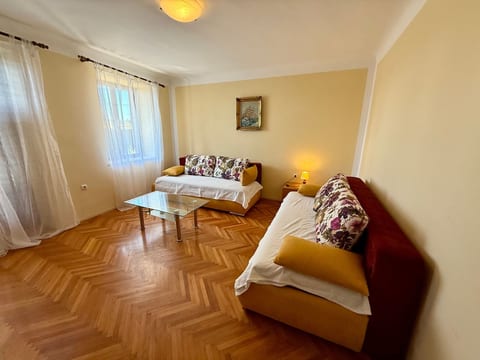 Apartment Ruža 1