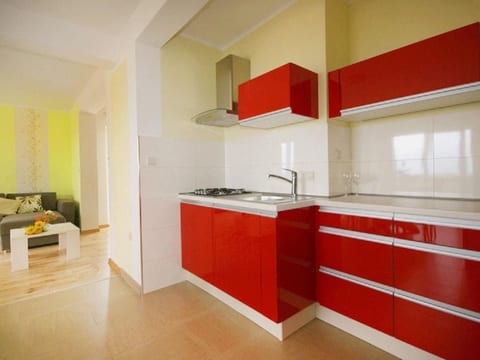 Moderne Ferienwohnung mit Balkonen mit Meerblick