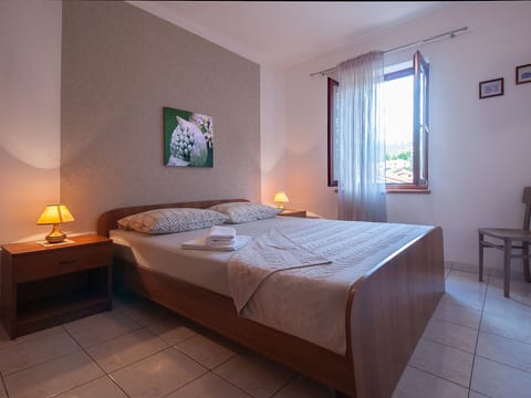 "Adria Parkside" mit Terrasse
