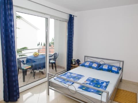 Appartement in Dramalj mit Terrasse