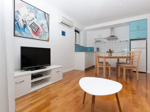 Apartment Cinthija mit Balkon direkt am Strand