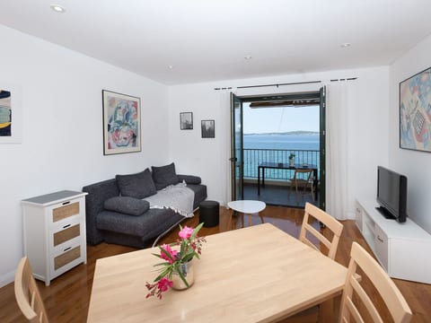 Apartment Cinthija mit Balkon direkt am Strand