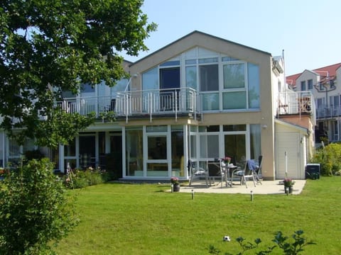 mit großer Terrasse und herrlicher Aussicht