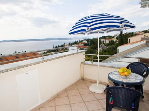 in Dramalj mit Terrasse