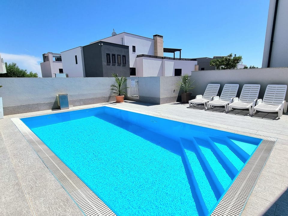 Bezaubernde Ferienwohnung mit gemeinsamem Pool - Privlaka, Zadar County