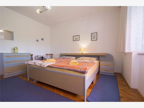 Wohnung in Dramalj mit Schöner Terrasse und Meerblick