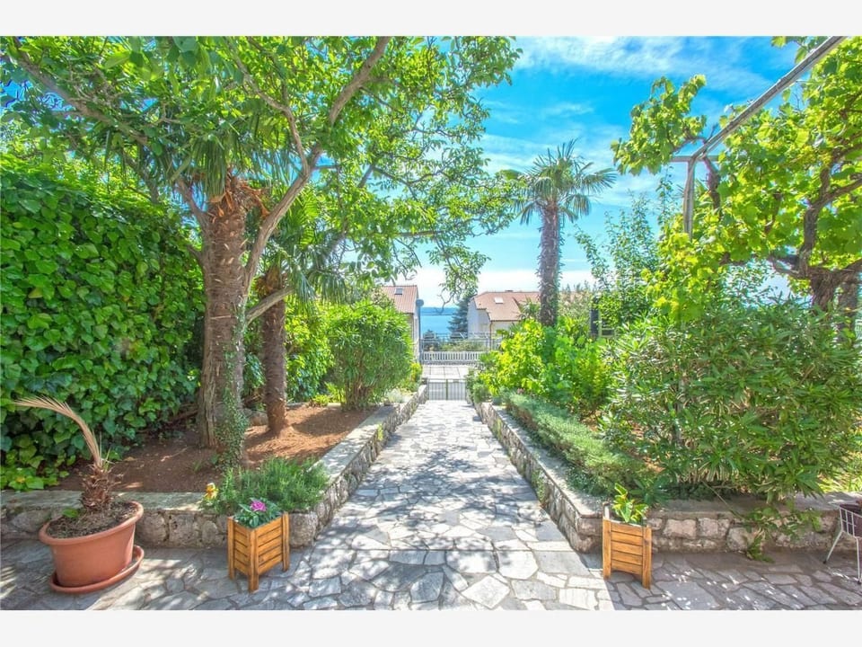 Apartamento en Dramalj con hermosa terraza y vista al mar - Dramalj