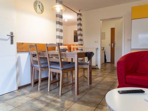 mit Balkon und Geschirrspülmaschine