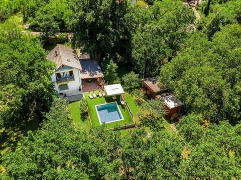 Wunderschönes Ferienhaus in Grižane mit Privatem Pool