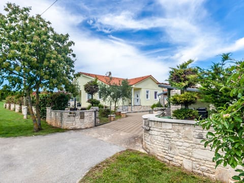 Villa Sole, Ferienvilla mit eigenem Pool bei Pul