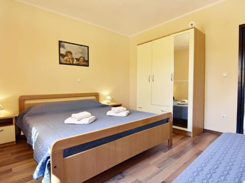 Appartement in Đuba mit Privater Terrasse