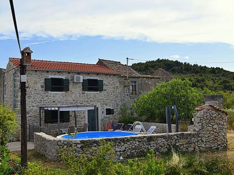 in Dobropoljana mit Privatem Pool