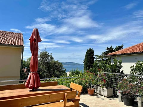 Velvet Vista 3