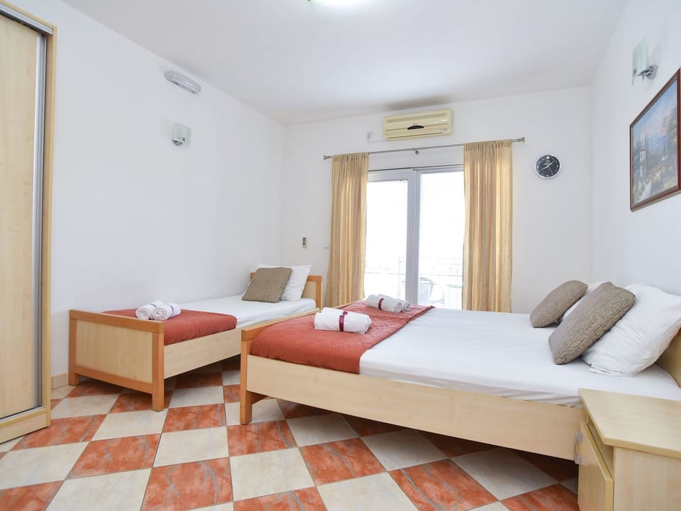 Studio pour 3 personnes - Tivat
