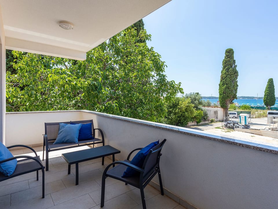 Casa vacanze moderna vicino alla spiaggia - Fažana