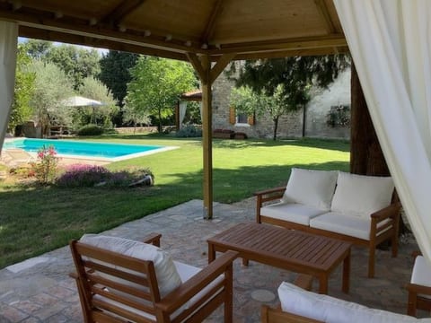 mit privatem Pool