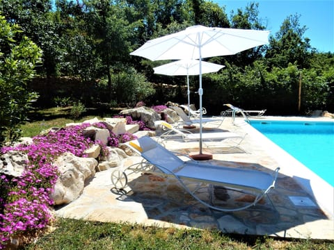mit privatem Pool