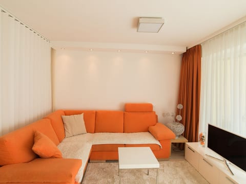Haus Cristal