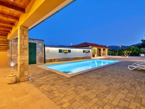 Ferienvilla "Nautica" mit Bergblick