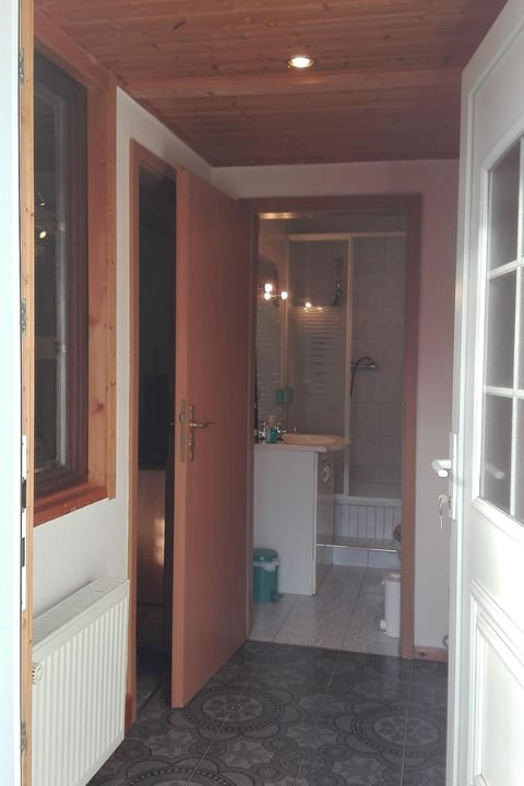 Ruhiggelegene Wohnung mit Garten und Terrasse