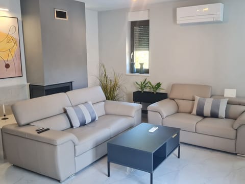 Villa "Val 22" mit Pool, Fitness und Sauna