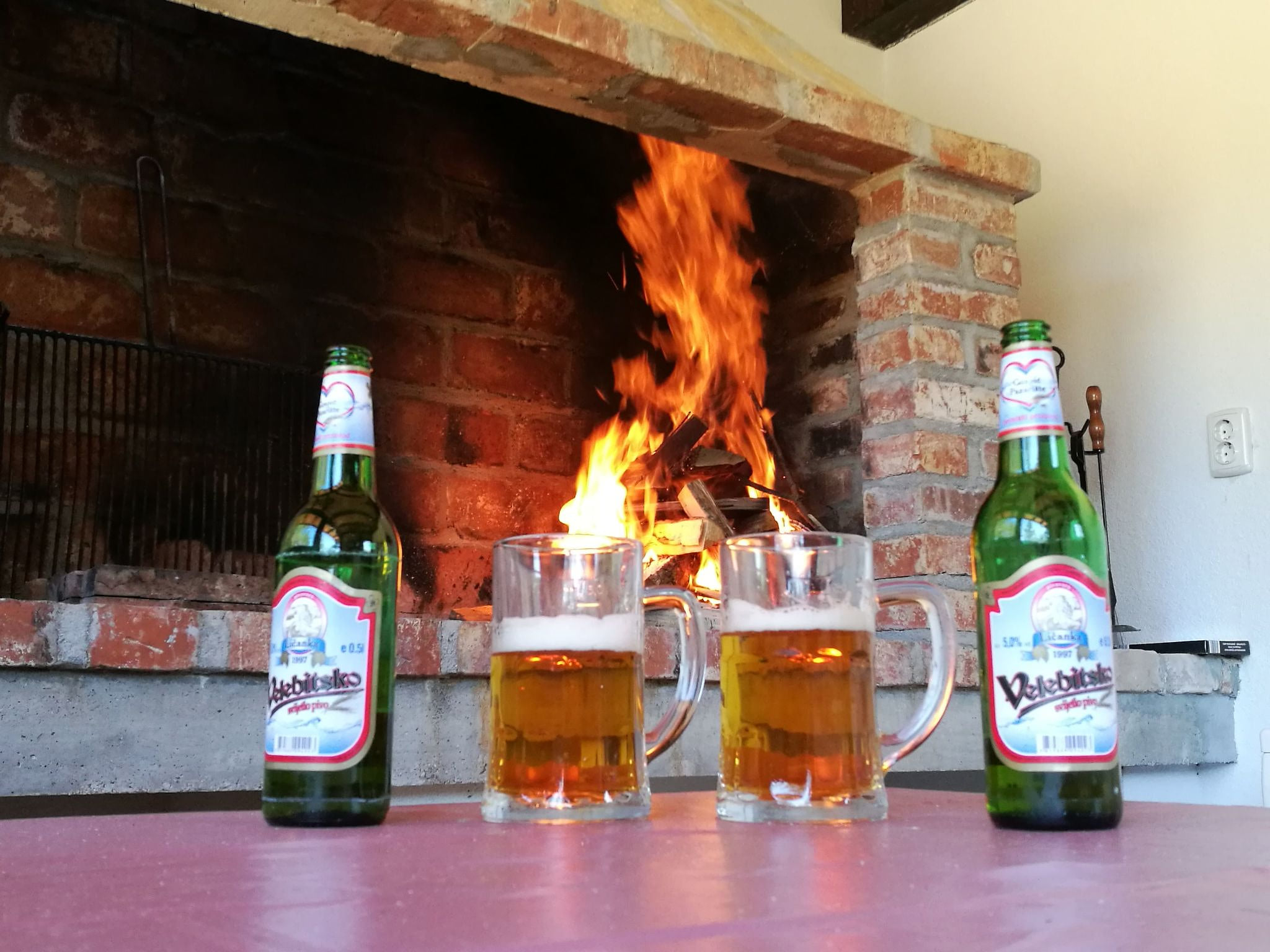 mit Garten, Grill und Terrasse