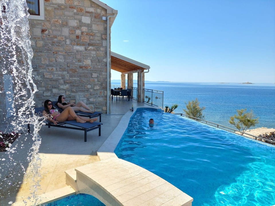 Ferienvilla Dalmatiner mit Infinity Pool - Orebić