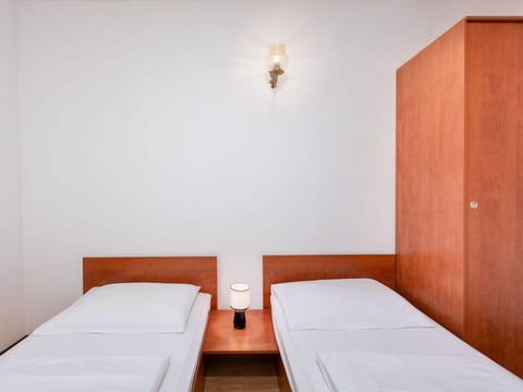 Schöne Wohnung "Apartman Mira 2"