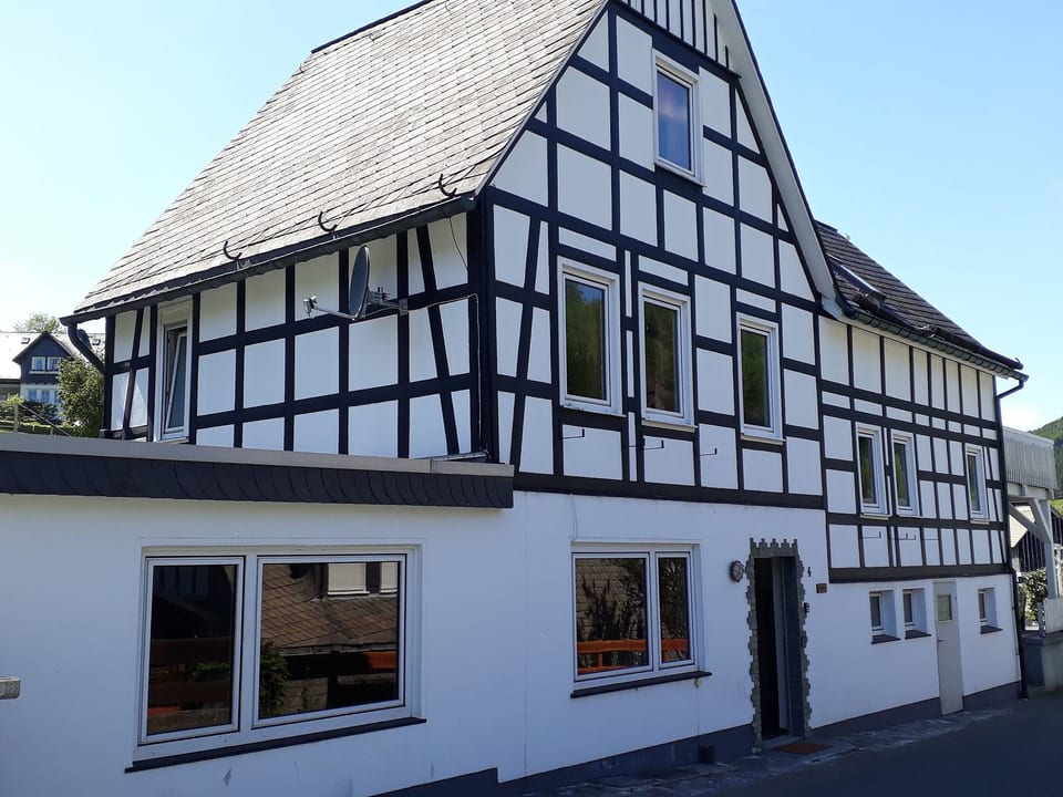 Fachwerkhaus mit 5 Schlafzimmern bei Winterberg - Eslohe