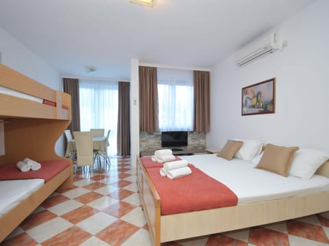 Charmante Wohnung in Centar mit französischem Balkon