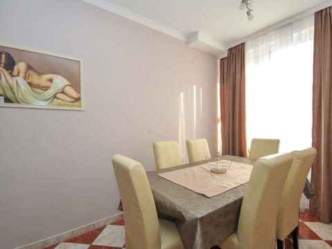 Wohnung mit Waschmaschine und Geschirrspüler