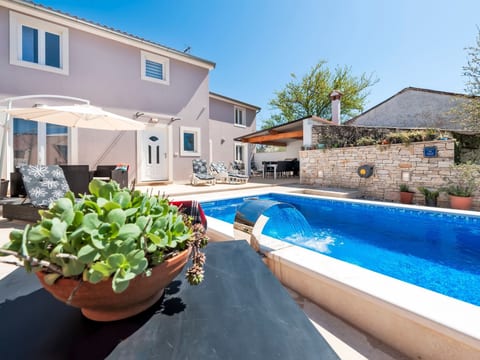 Neues Ferienhaus Nina in der Nähe von Rovinj