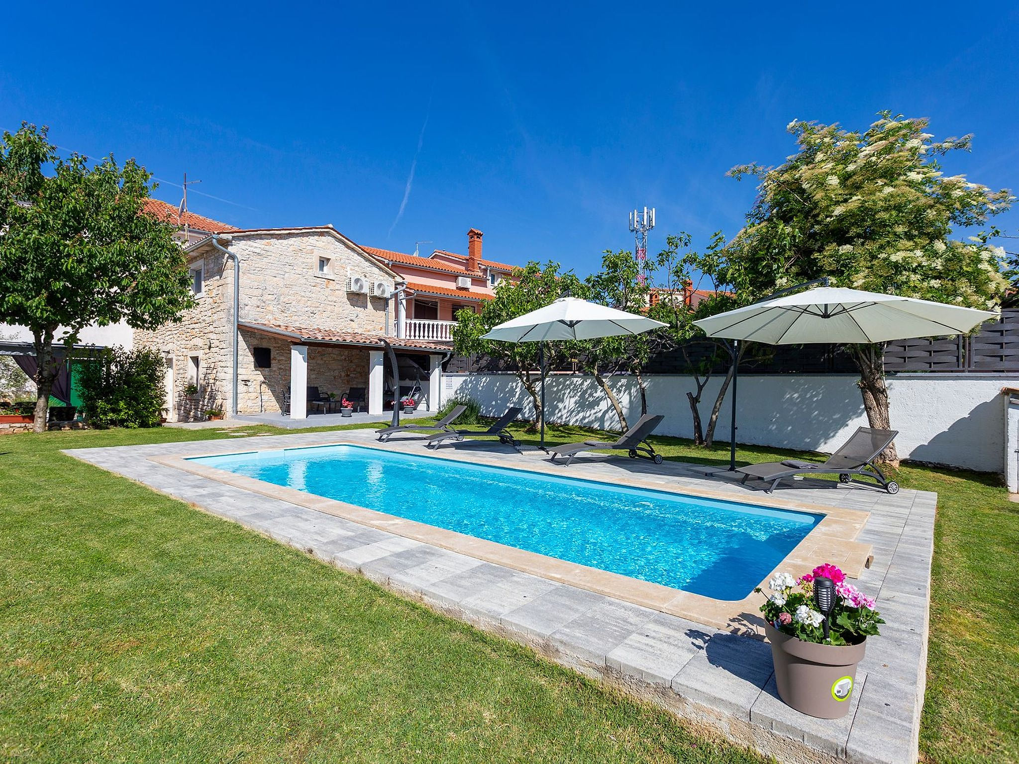 Haus Furlani mit schönem Garten und privatem Pool