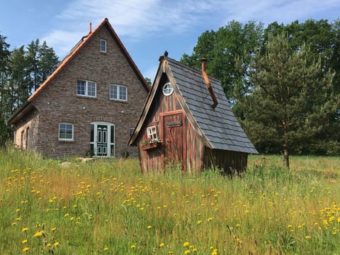 Haus Hartriegel im Bispinger Heidezauber
