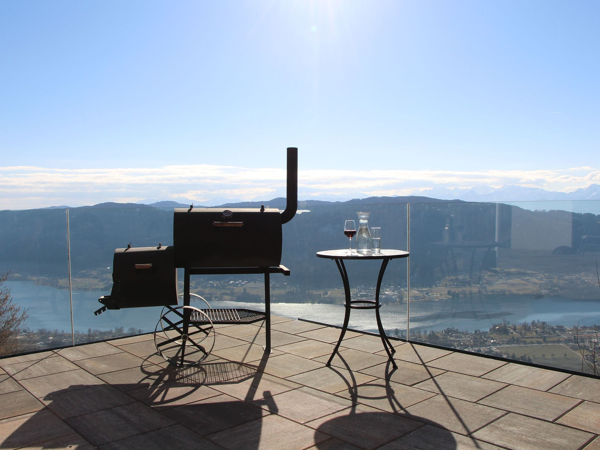 Freistehendes Ferienhaus mit Blick auf den See