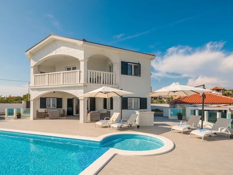 Charmante Villa Ivelja