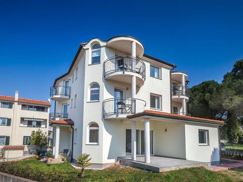 Gästezimmer mit Balkon