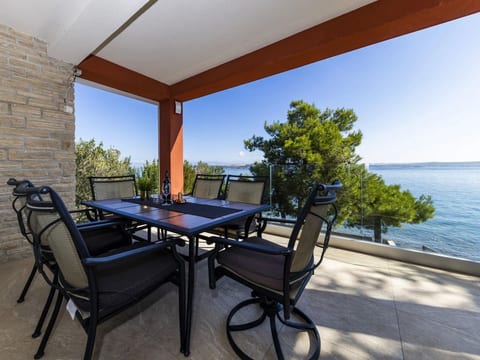 Strandnahe Villa Karmen Adriatica