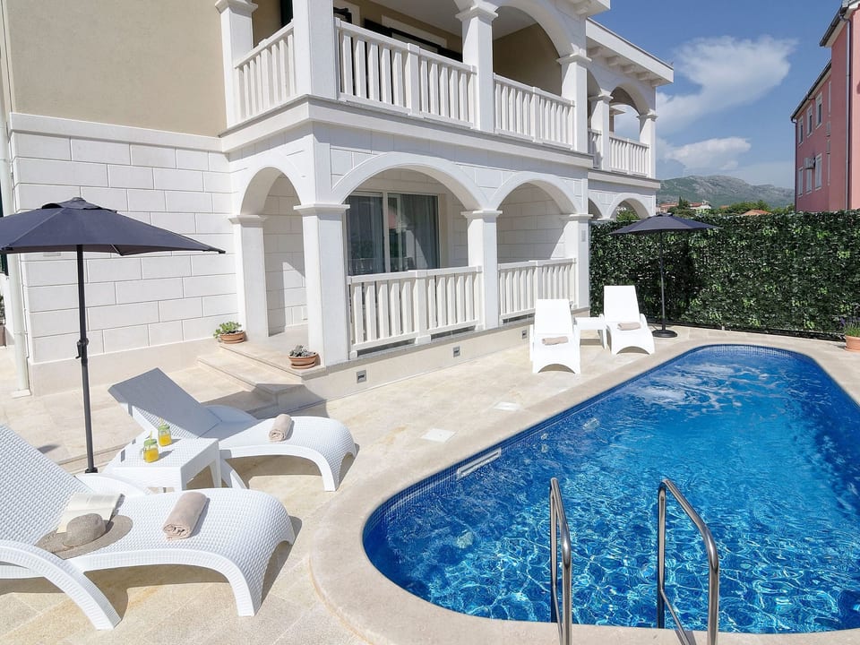 Villa Belezza 1 in der Nähe des Strandes - Grebaštica