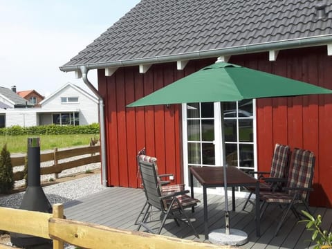 Gemütliches Schwedenhäuschen mit Terrasse