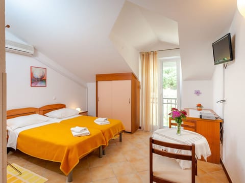 Ferienzimmer im zweiten Stock für zwei Personen