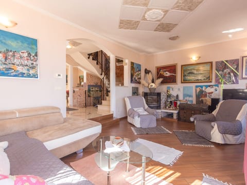 Wohnung in der Villa Emily mit herrlichem Meerblick