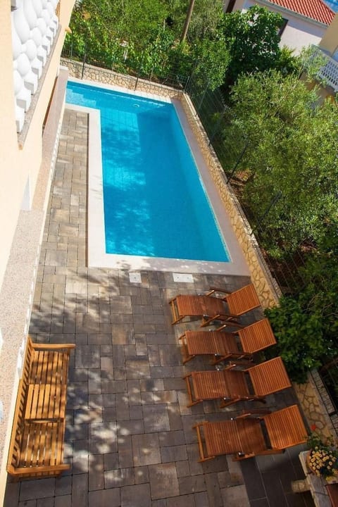 für 2 Personen + 1 Kind ca. 40 m² in Šilo, Adriaküste Kroatien (Kroatisch