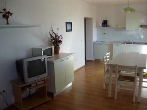 Nette Ferienwohnung mit Whirlpool und Garten