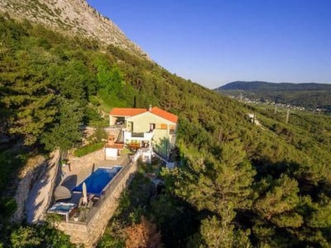 Privatwohnung mit Jacuzzi und Schwimmbad