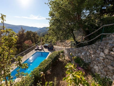 Privatwohnung mit Jacuzzi und Schwimmbad