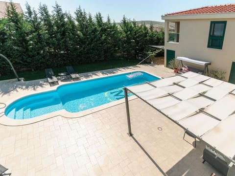 Villa Marta Trogir für 10 Personen in Plano