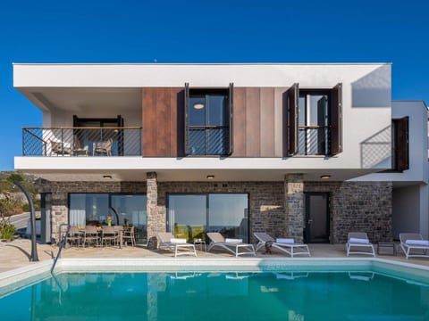 Luxusvilla Sole Dance mit atemberaubendem Ausbli